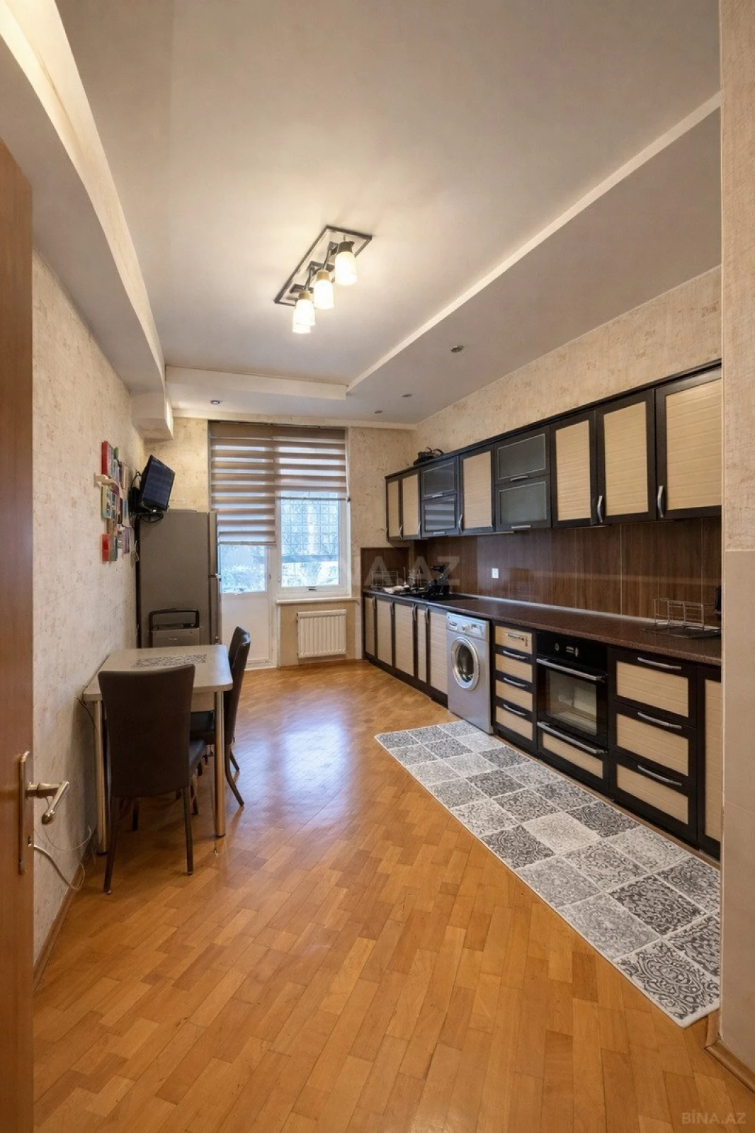 Satılır 2 otaqlı mənzil 90 m²