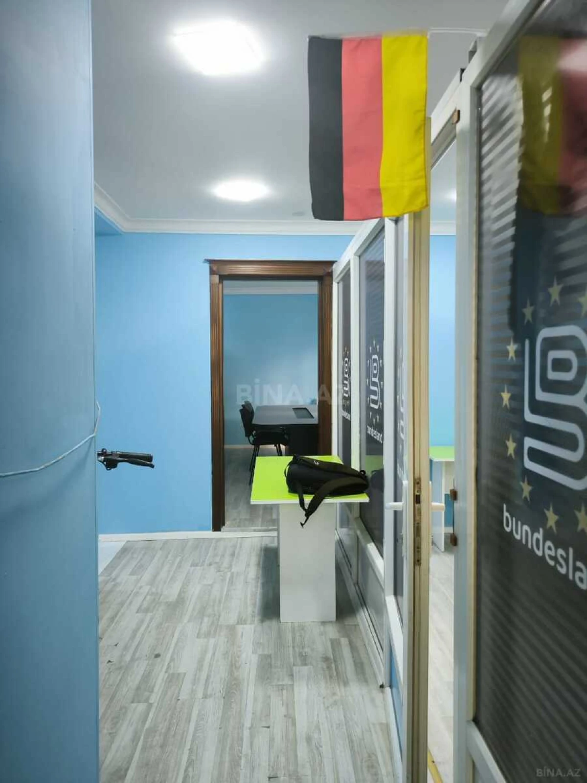 Kirayə verilir 6 otaqlı ofis 130 m²