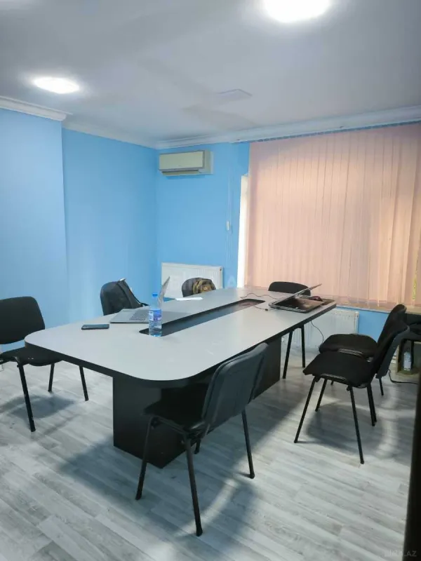 Kirayə verilir 6 otaqlı ofis 130 m²
