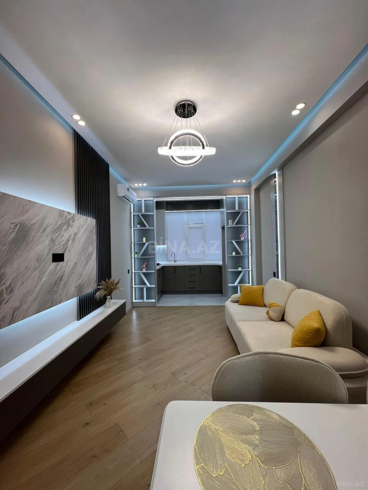 Satılır 2 otaqlı mənzil 55 m²