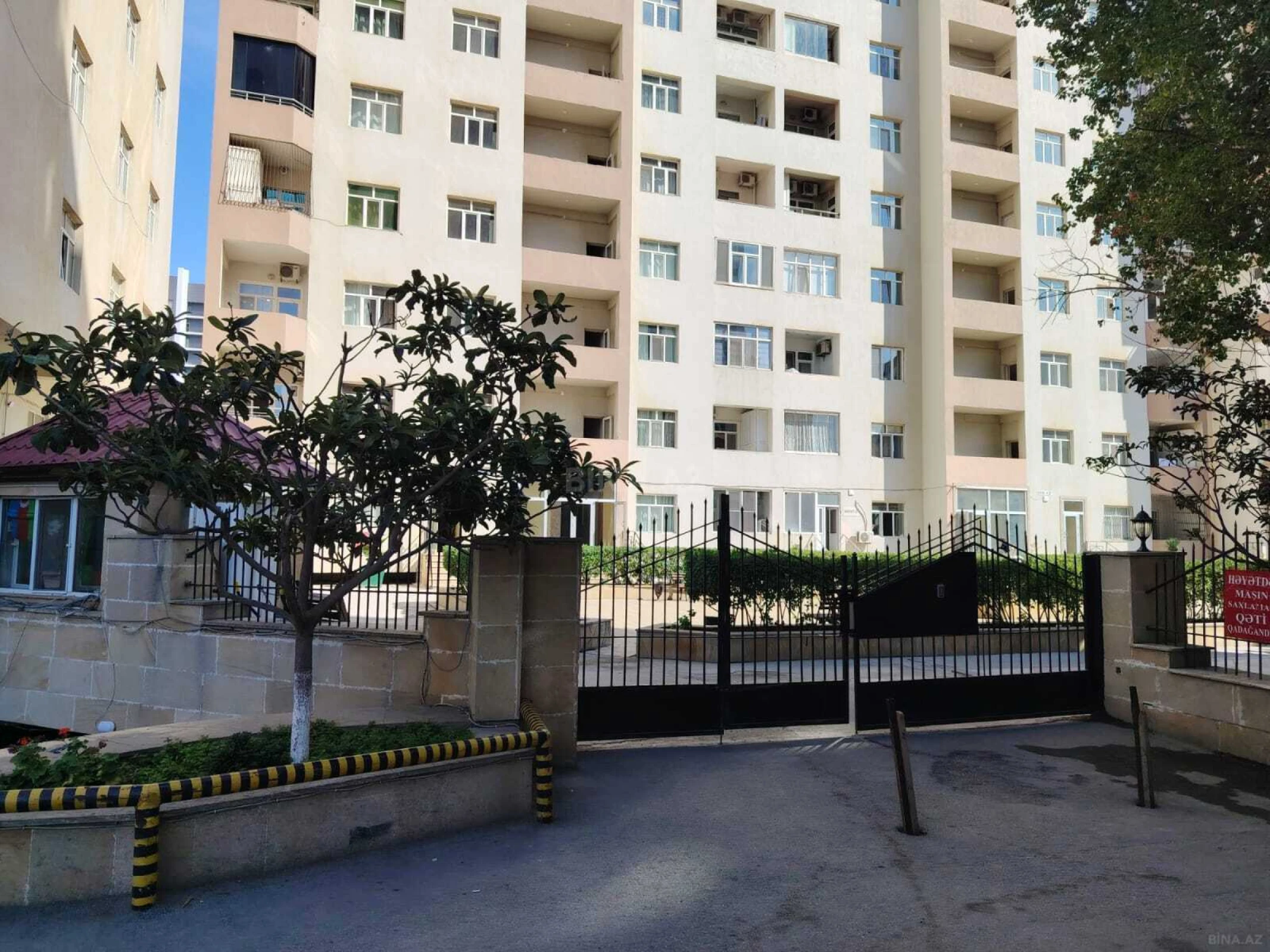 Satılır 4 otaqlı mənzil 126 m²
