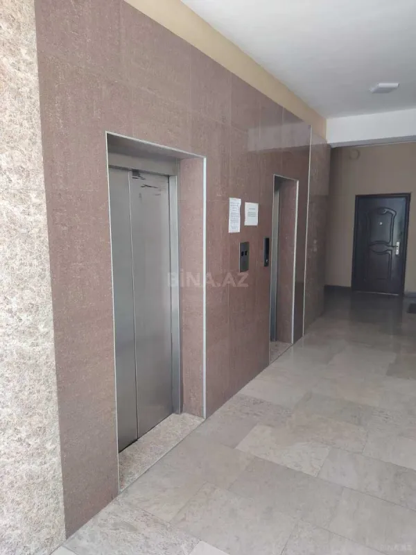 Satılır 4 otaqlı mənzil 126 m²
