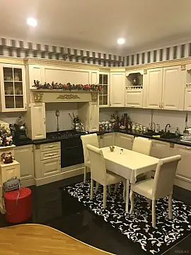 Satılır 4 otaqlı mənzil 126 m²