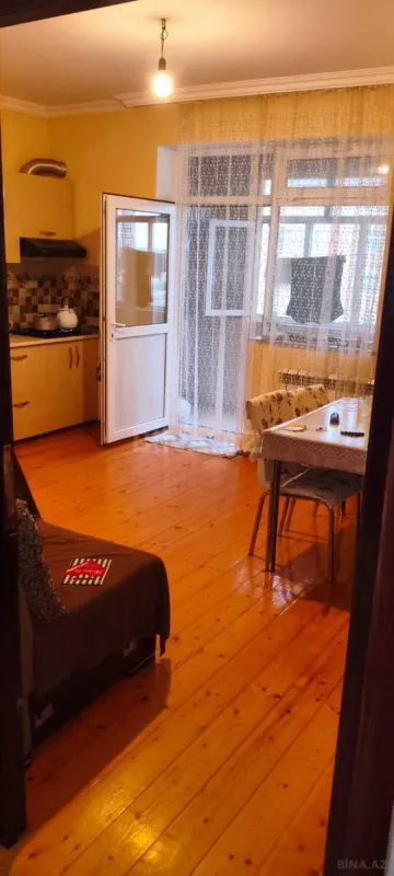 Satılır 2 otaqlı mənzil 85 m²