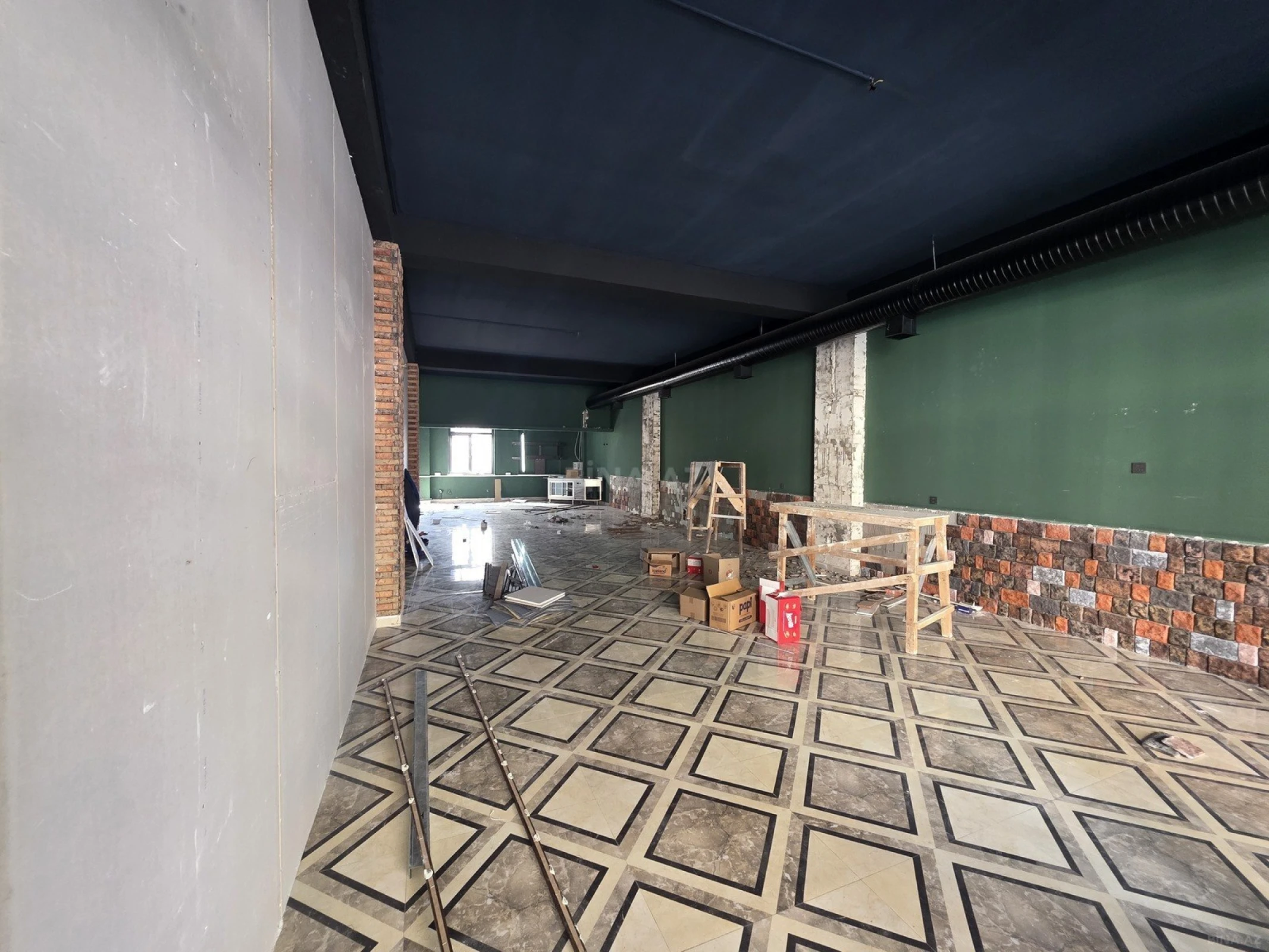 Kirayə verilir obyekt 110 m²