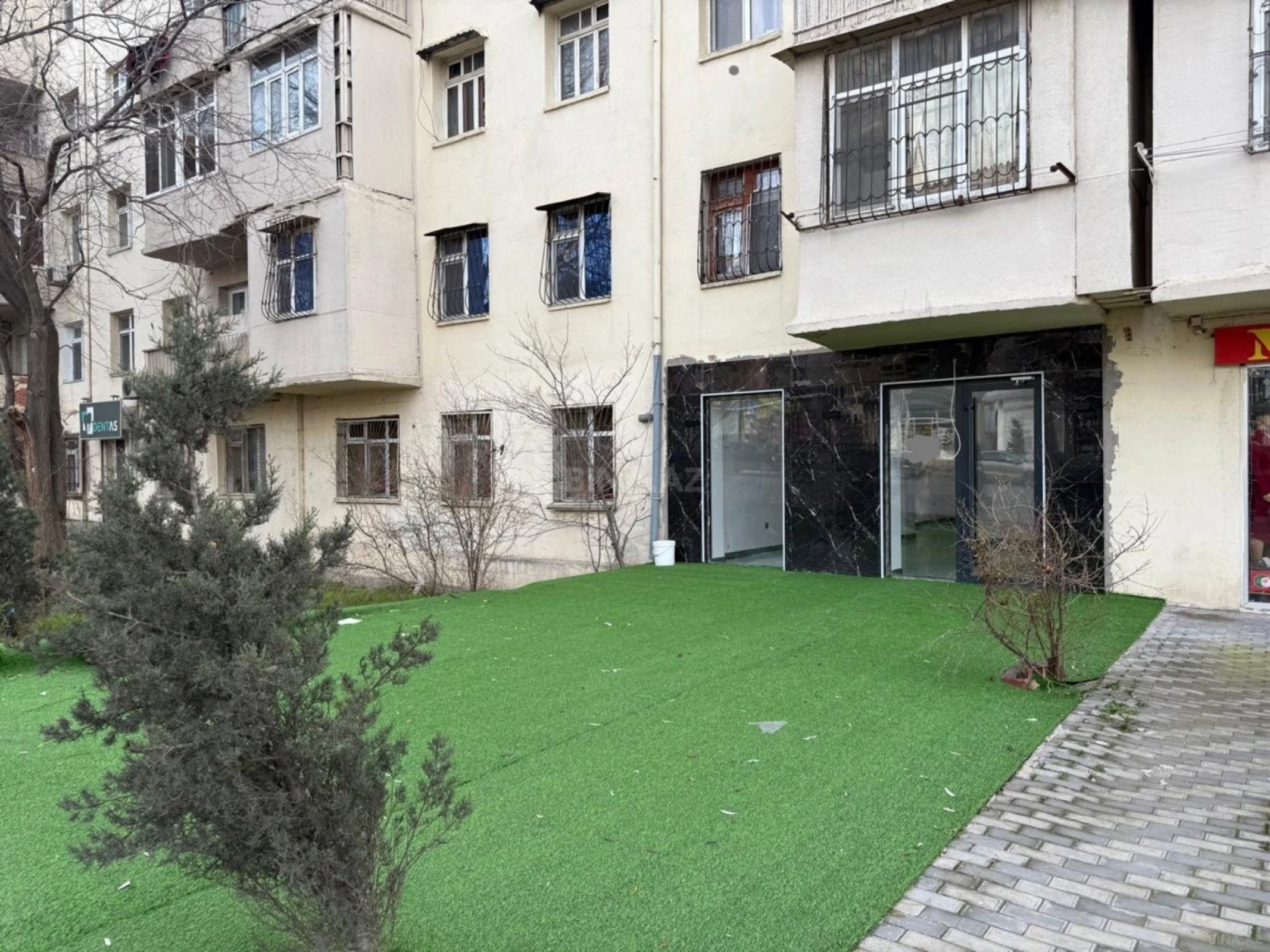 Satılır obyekt 70 m²