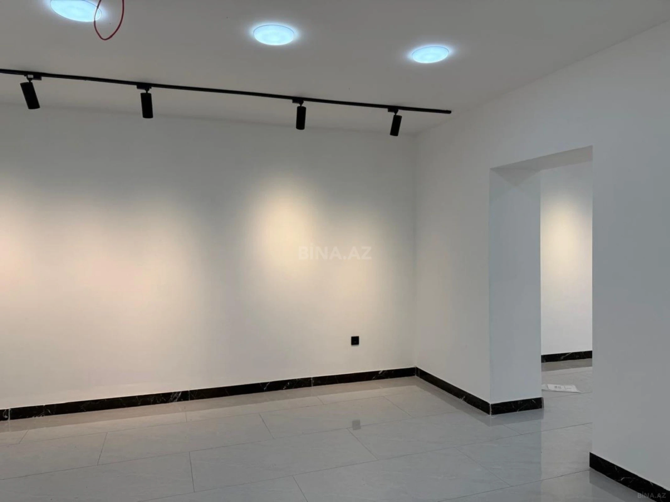 Satılır obyekt 70 m²