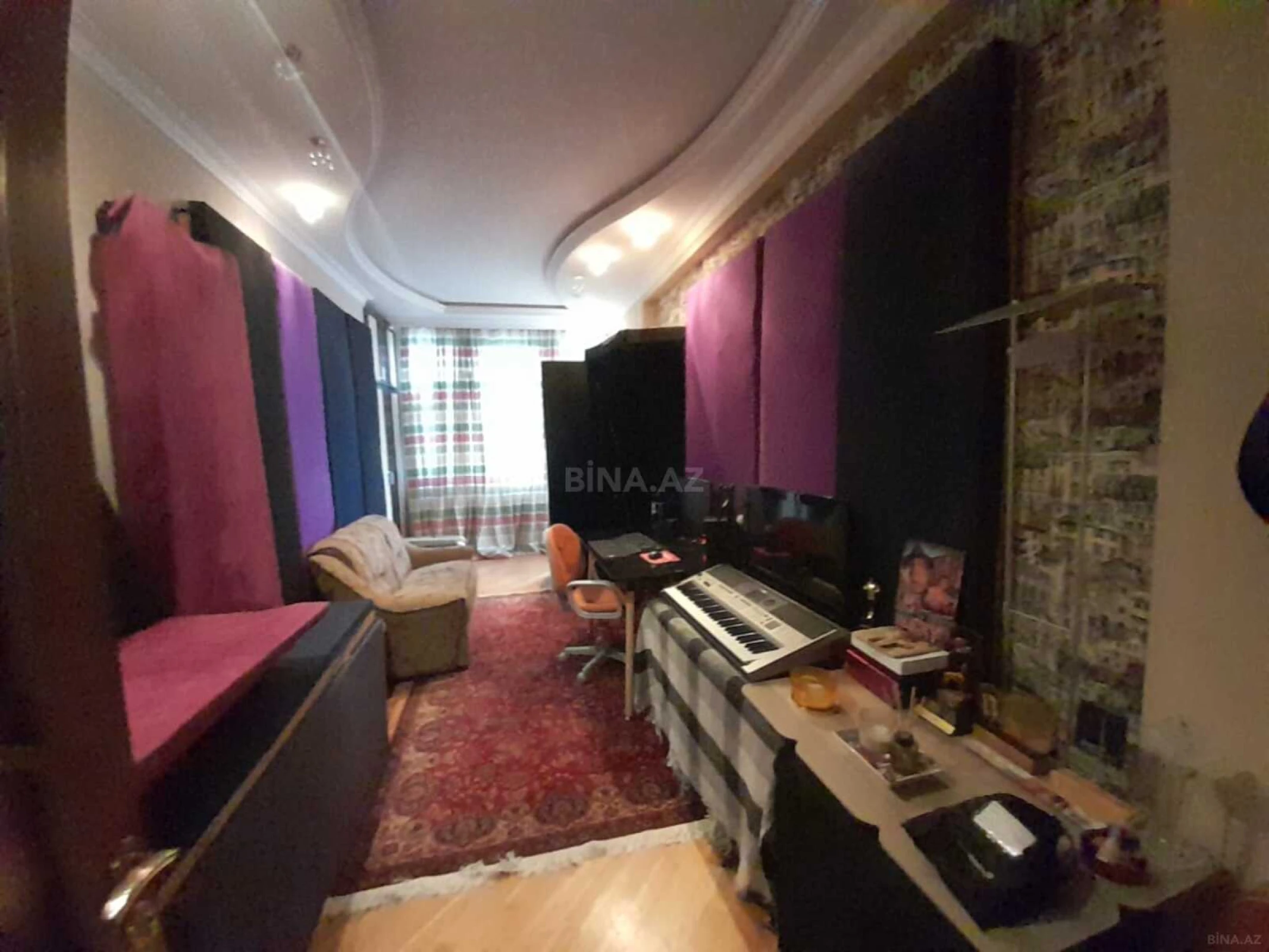 Satılır 3 otaqlı mənzil 131 m²