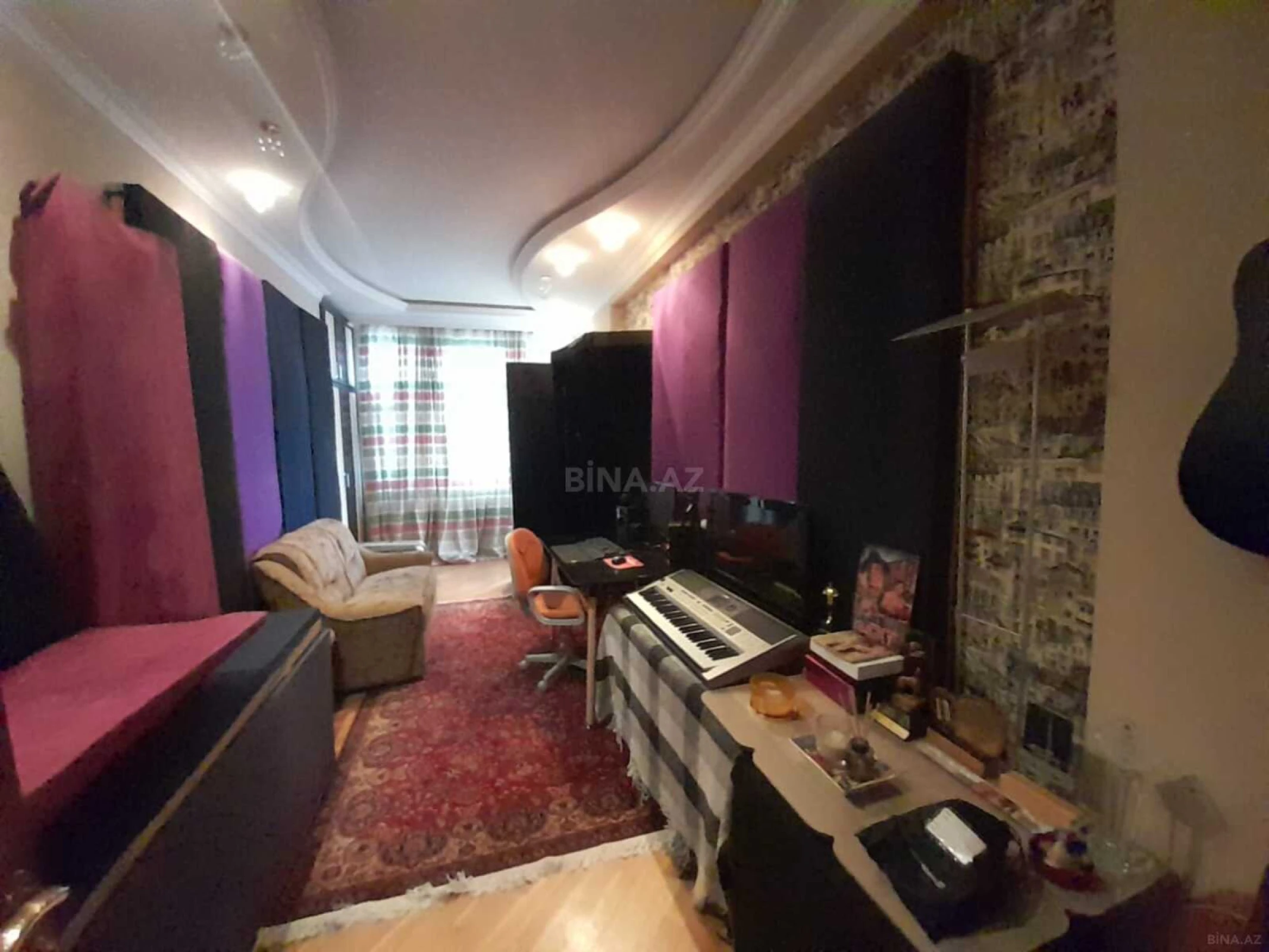 Satılır 3 otaqlı mənzil 131 m²