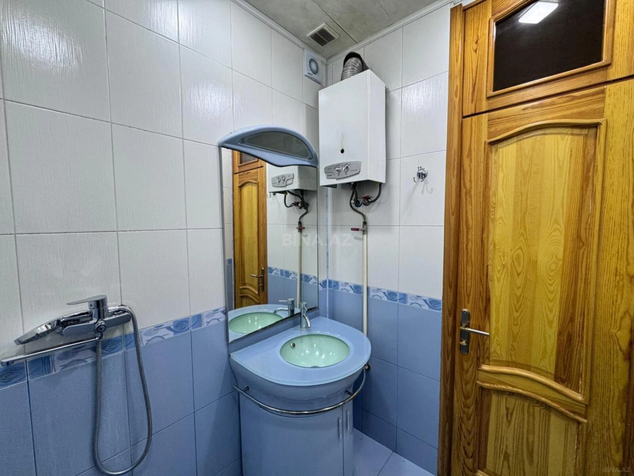 Satılır 2 otaqlı mənzil 55 m²