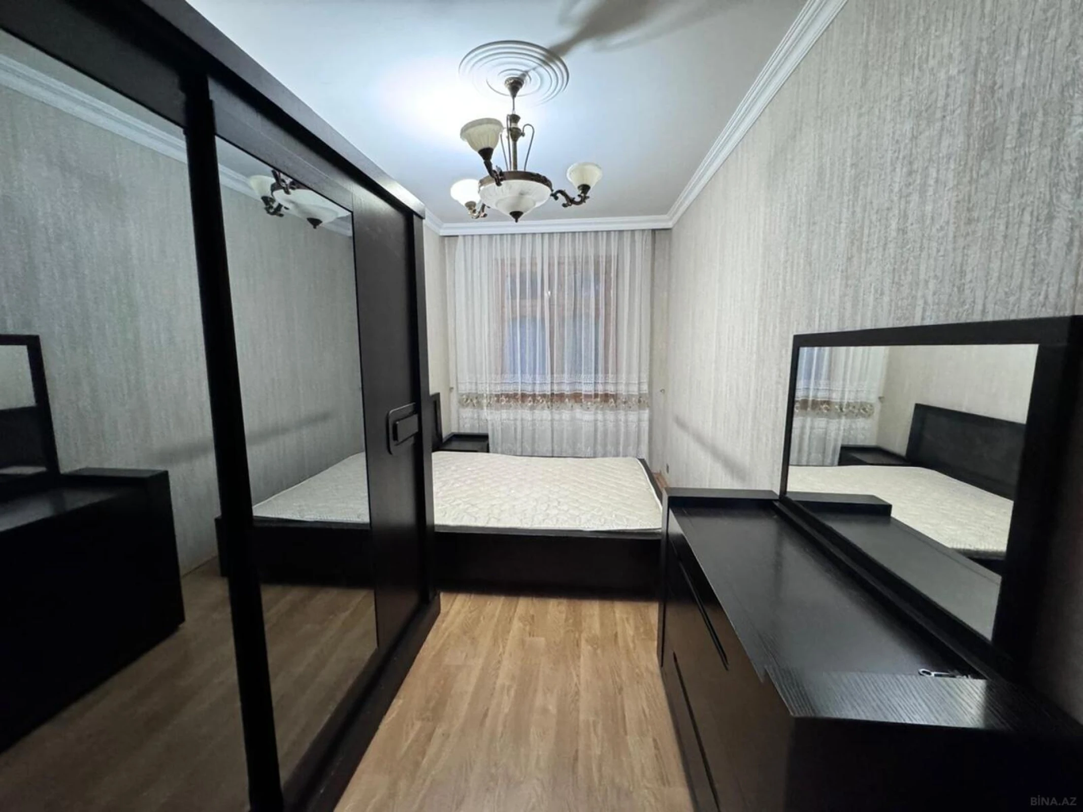 Satılır 2 otaqlı mənzil 55 m²
