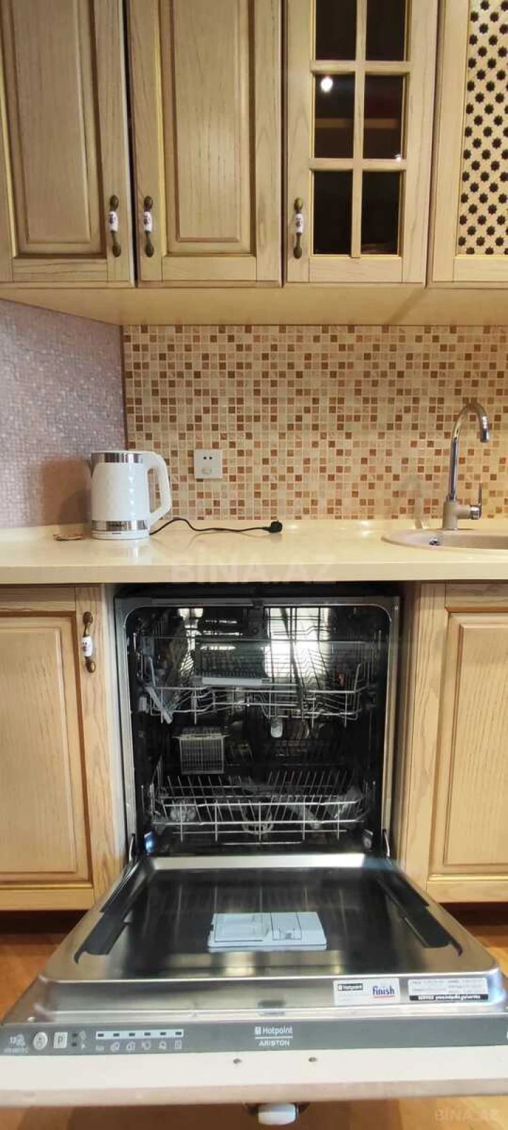 Kirayə verilir 2 otaqlı mənzil 100 m²