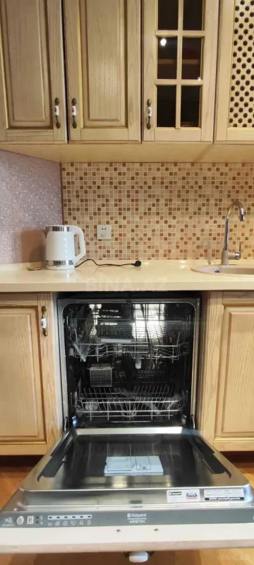 Kirayə verilir 2 otaqlı mənzil 100 m²