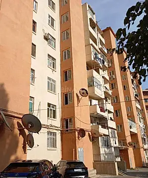 Satılır 3 otaqlı mənzil 70 m² — Bakı, Həzi Aslanov qəs. 3 otaq 70.00 m²