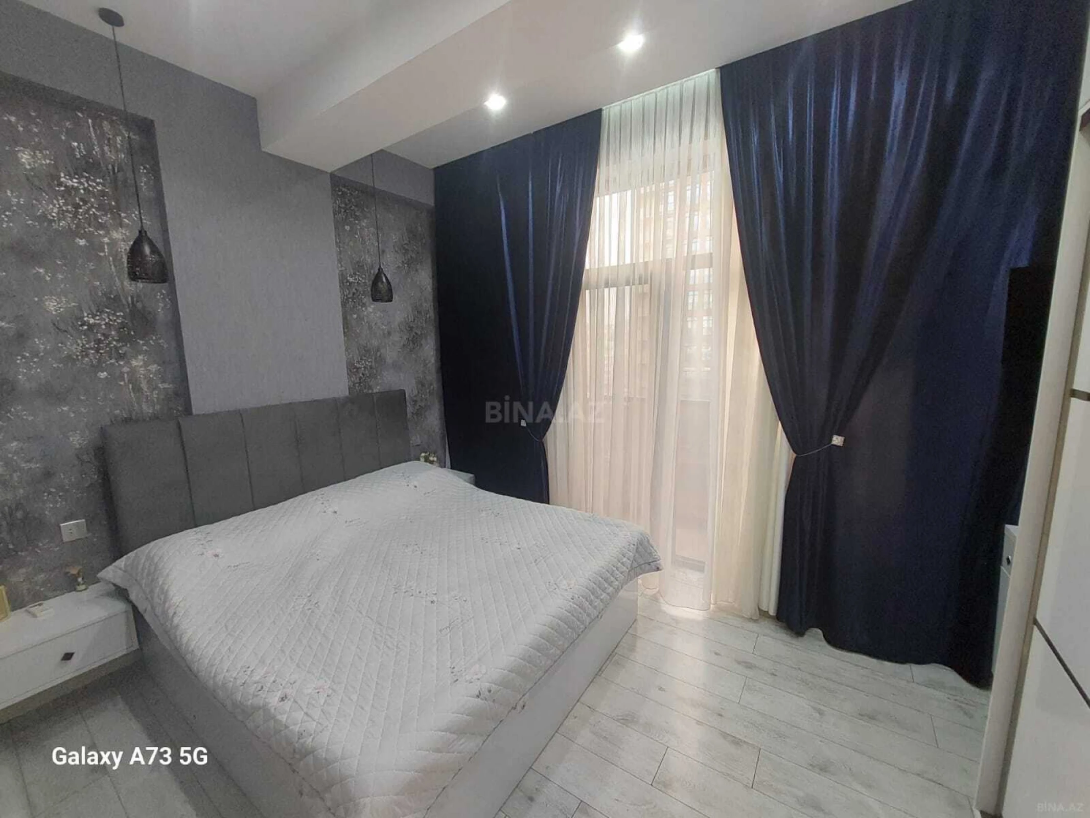 Satılır 2 otaqlı mənzil 97 m²