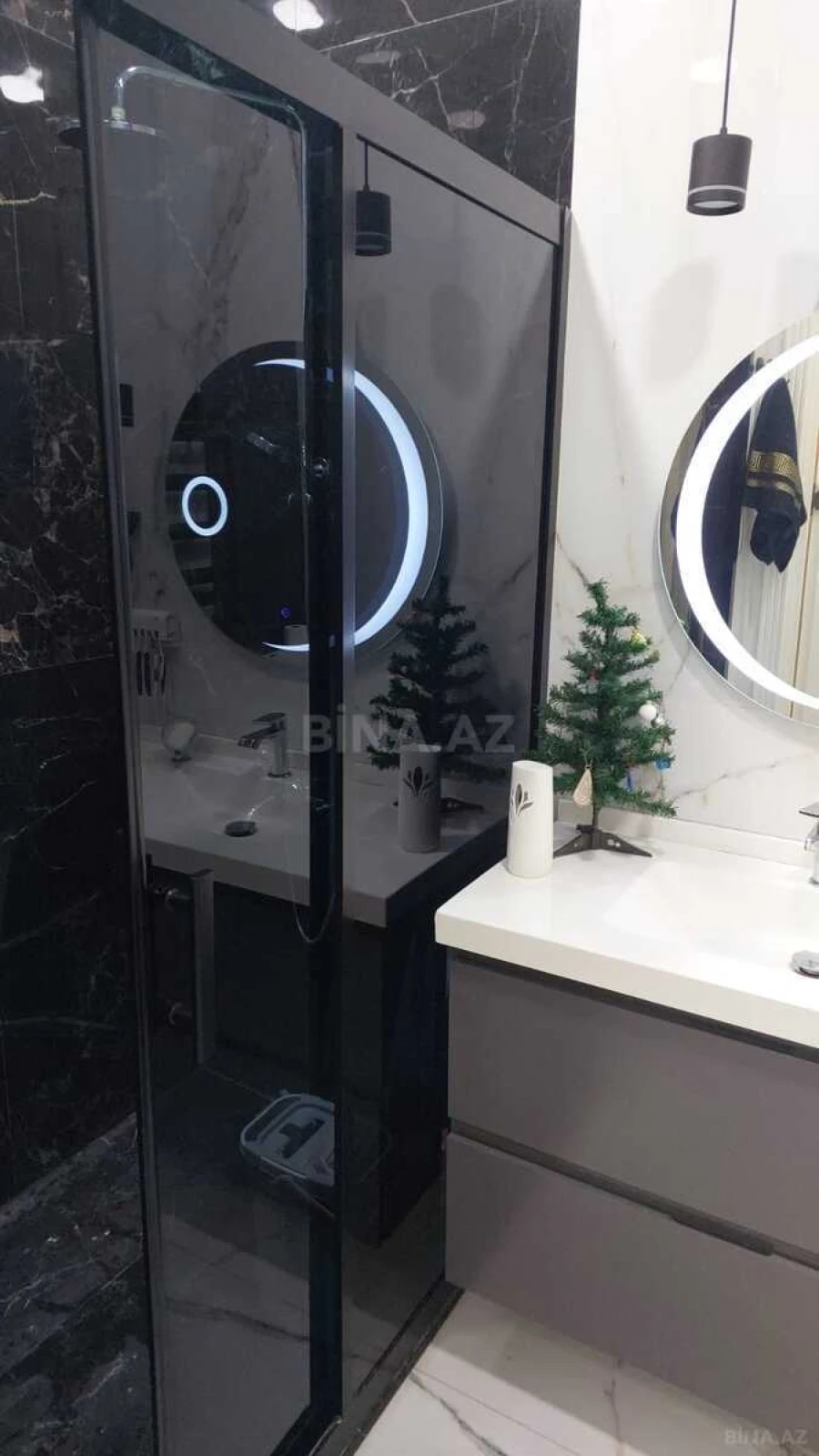 Satılır 2 otaqlı mənzil 97 m²