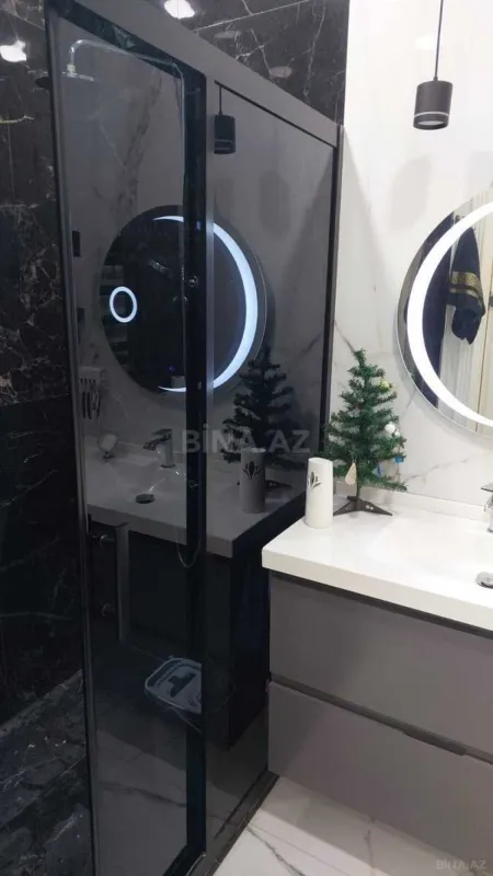 Satılır 2 otaqlı mənzil 97 m²