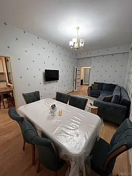 Kirayə verilir 2 otaqlı mənzil 55 m²