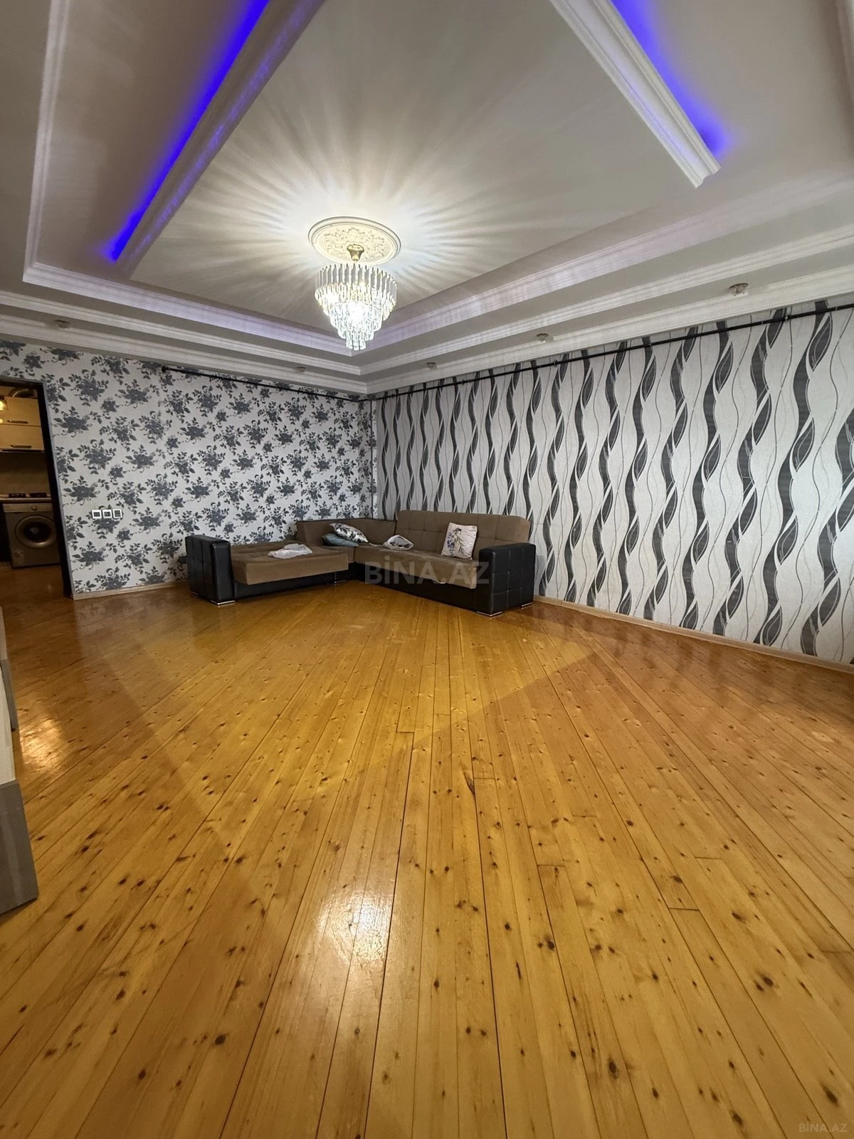 Satılır 3 otaqlı mənzil 82 m²