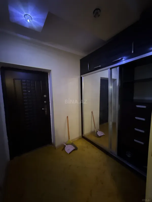 Satılır 3 otaqlı mənzil 82 m²