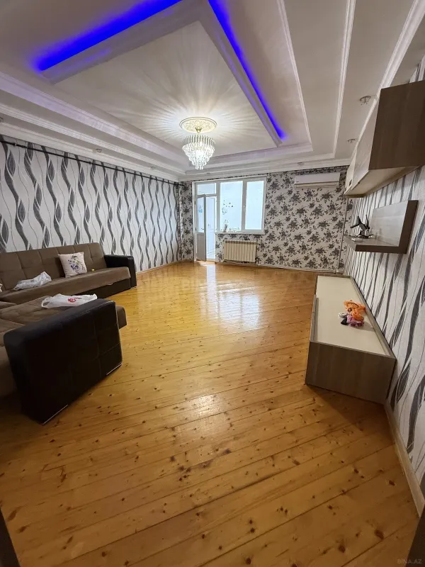 Satılır 3 otaqlı mənzil 82 m²