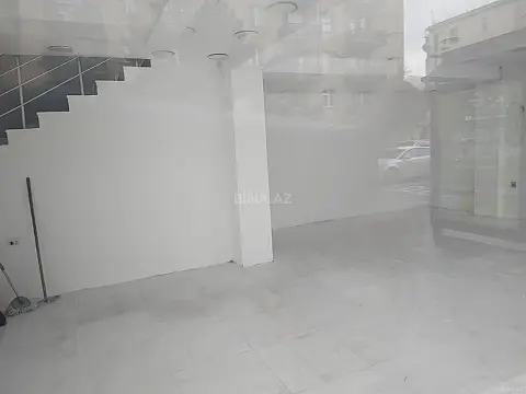 Kirayə verilir obyekt 105 m²