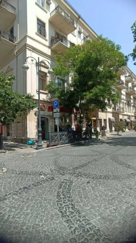 Satılır 2 otaqlı mənzil 55 m²