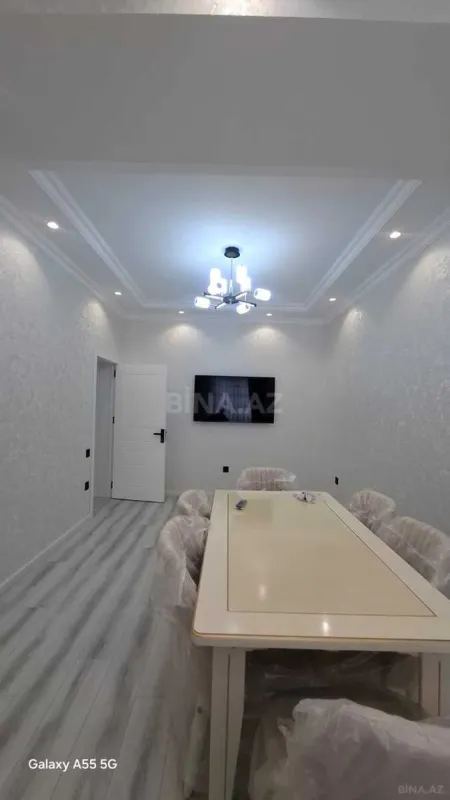 Kirayə verilir 4 otaqlı mənzil 130 m²