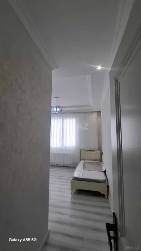 Kirayə verilir 4 otaqlı mənzil 130 m²