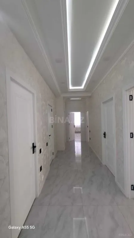 Kirayə verilir 4 otaqlı mənzil 130 m²