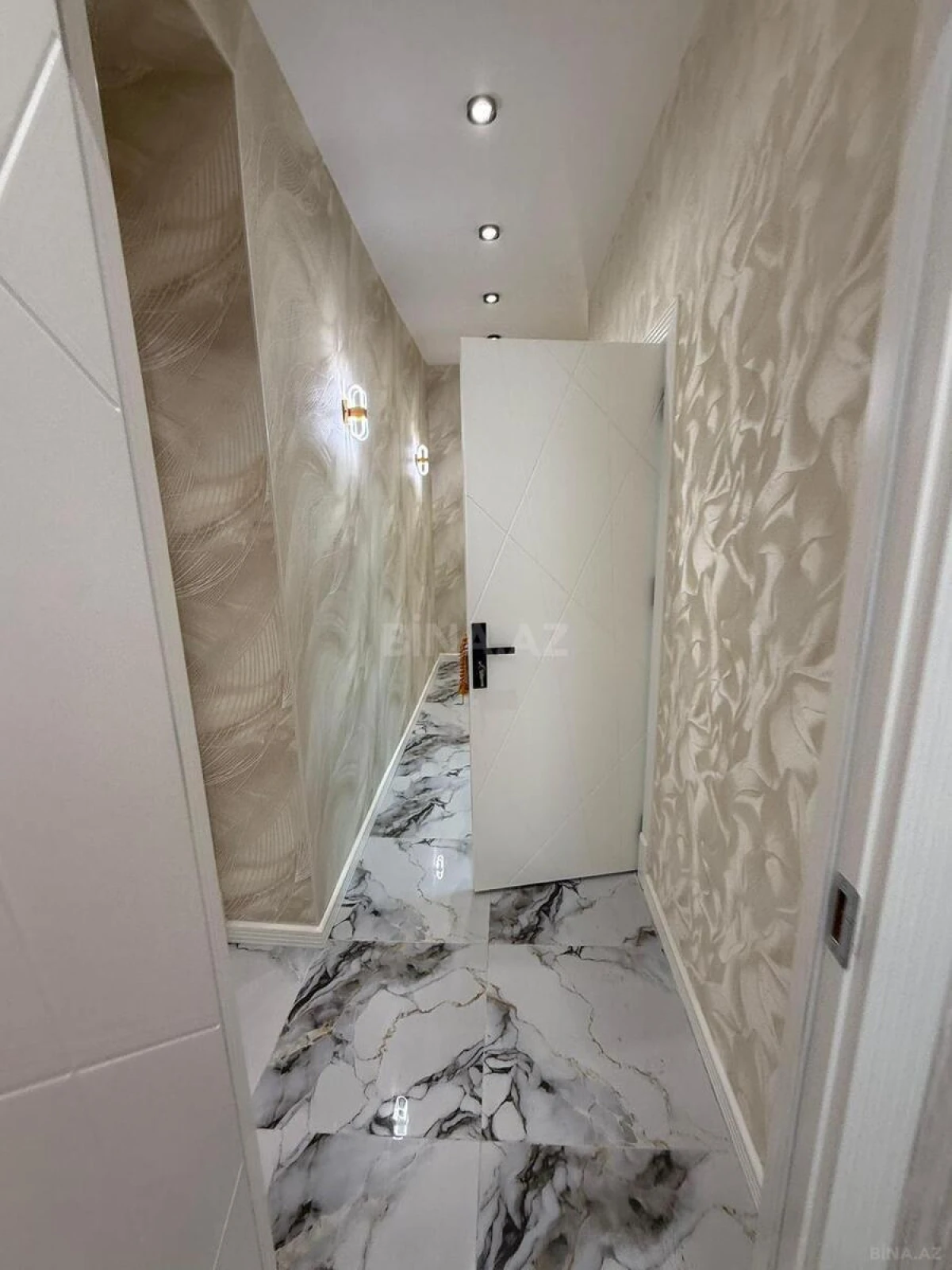 Kirayə verilir 2 otaqlı mənzil 65 m²