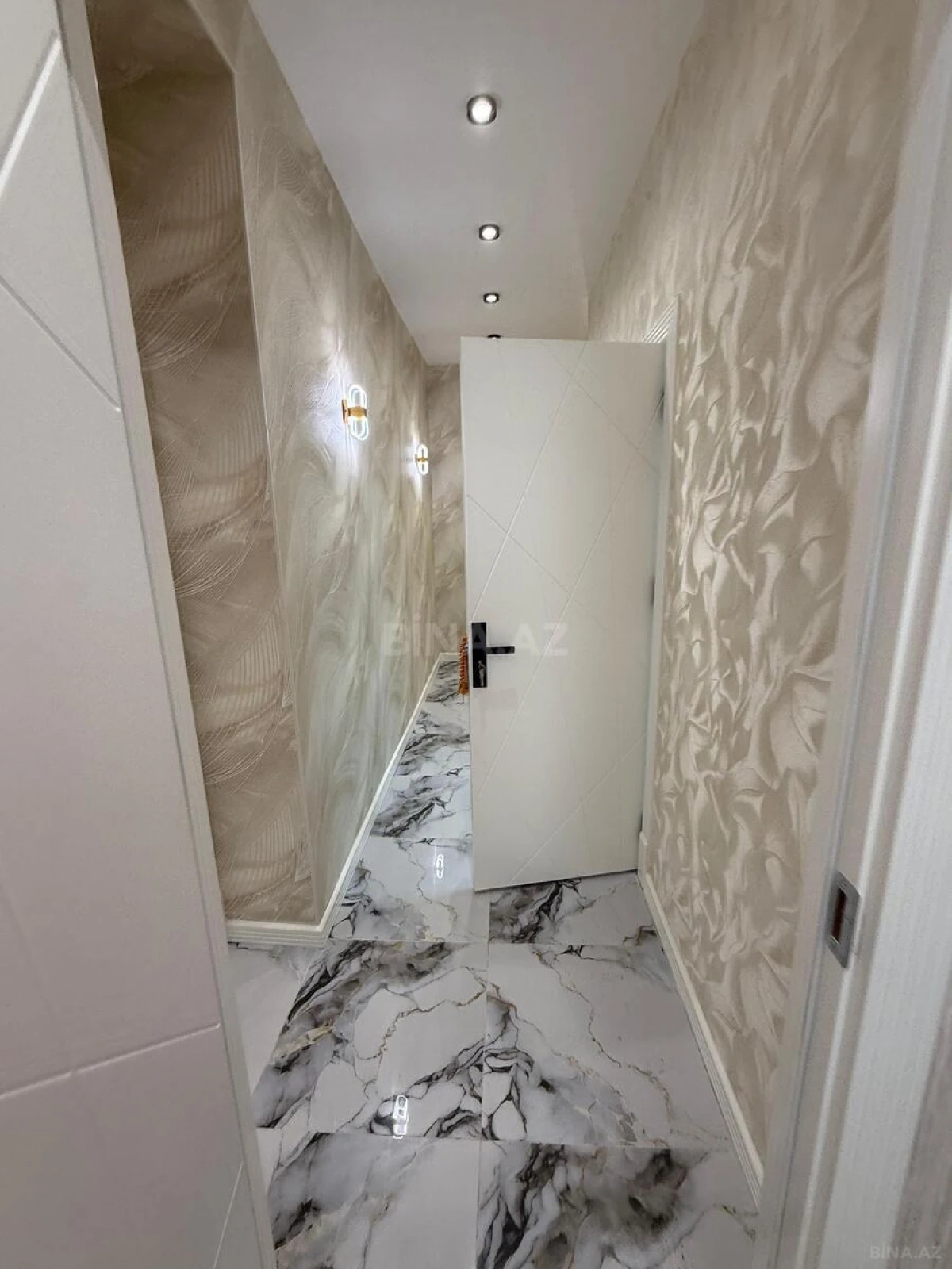 Kirayə verilir 2 otaqlı mənzil 65 m²