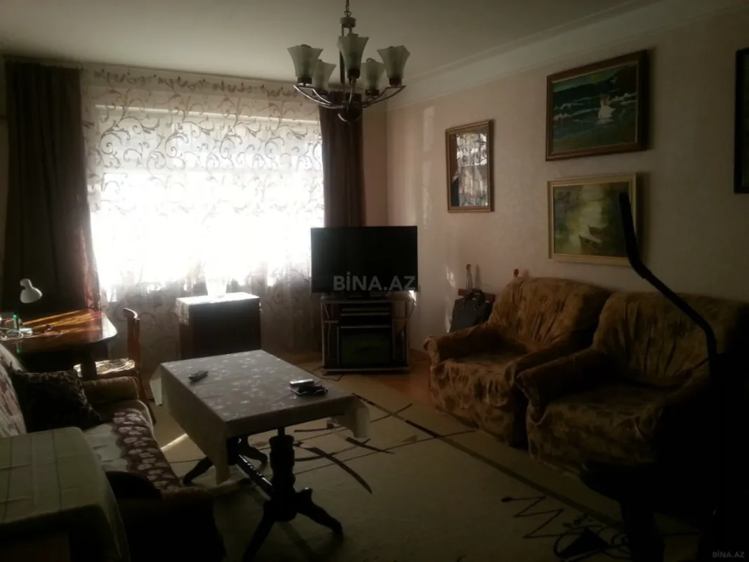 Satılır 4 otaqlı mənzil 90 m²