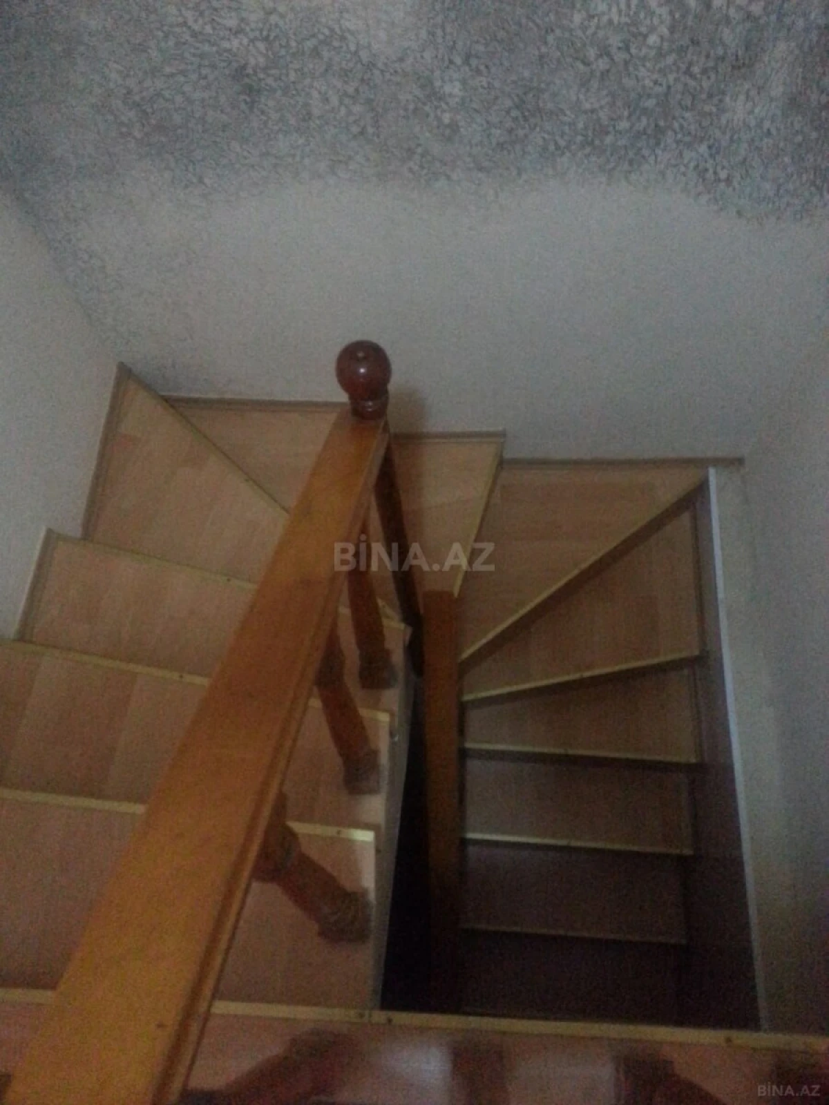 Satılır 4 otaqlı mənzil 90 m²