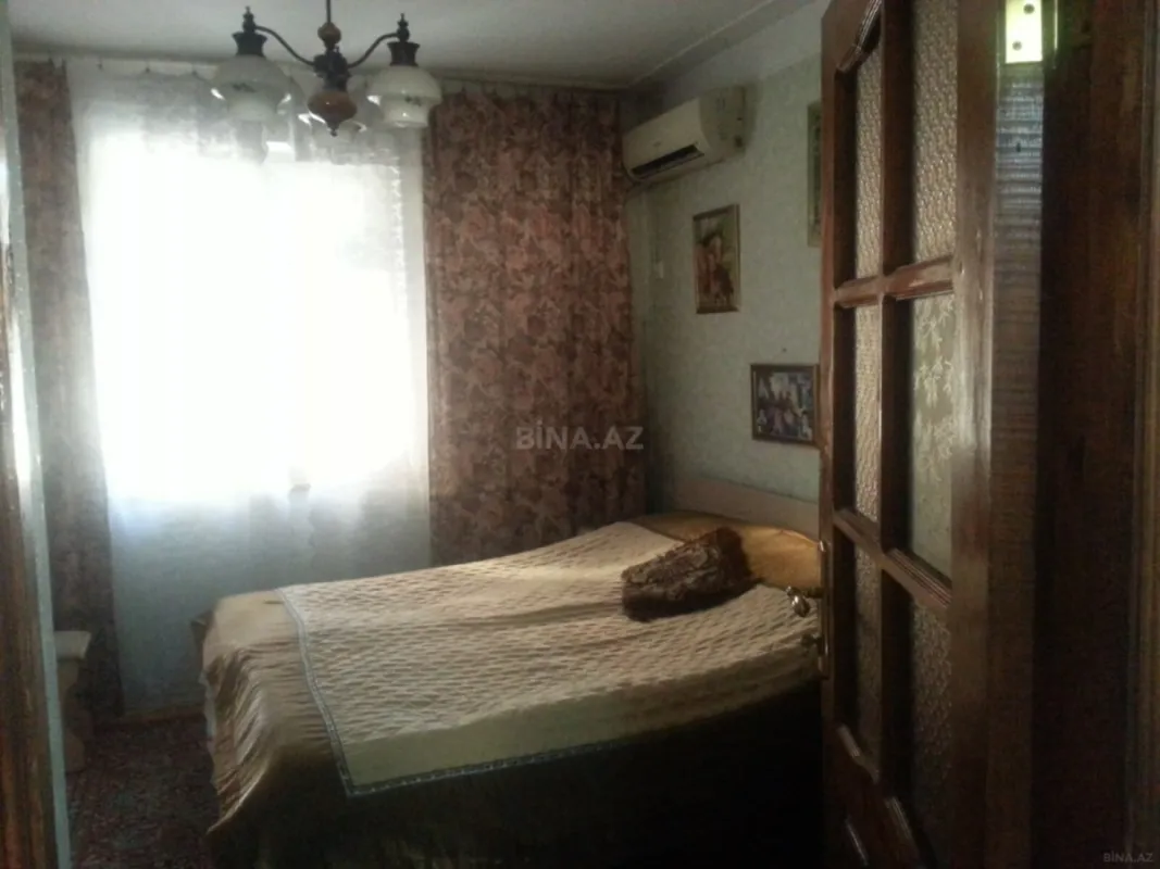 Satılır 4 otaqlı mənzil 90 m²
