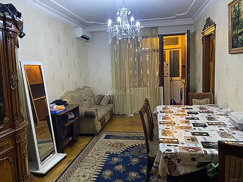Kirayə verilir 3 otaqlı mənzil 86 m² — Bakı, Memar Əcəmi yanı 3 otaq 86.00 m²