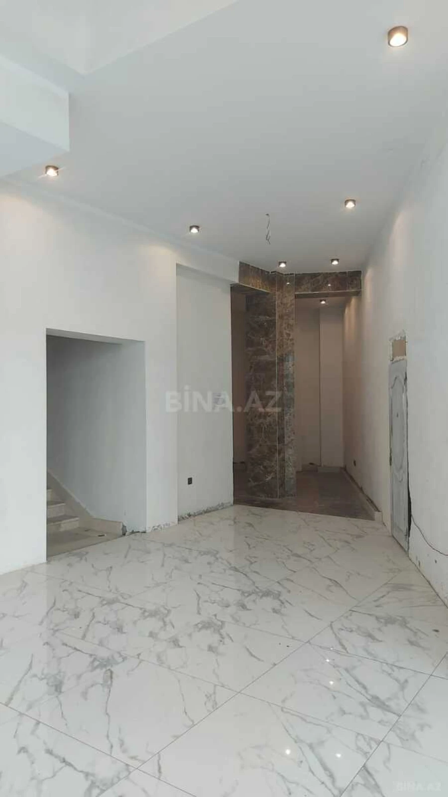Satılır 2 otaqlı mənzil 90 m²