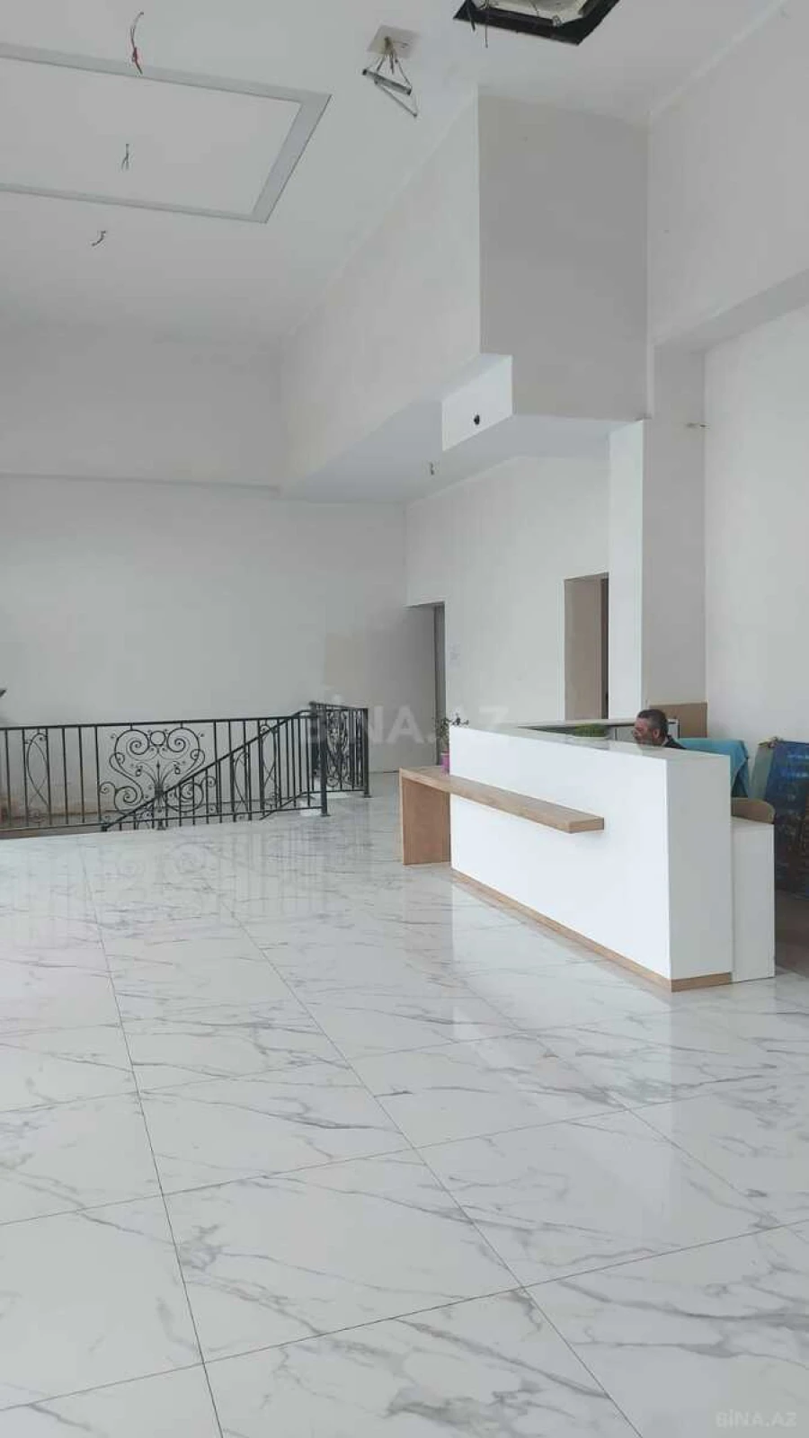 Satılır 2 otaqlı mənzil 90 m²