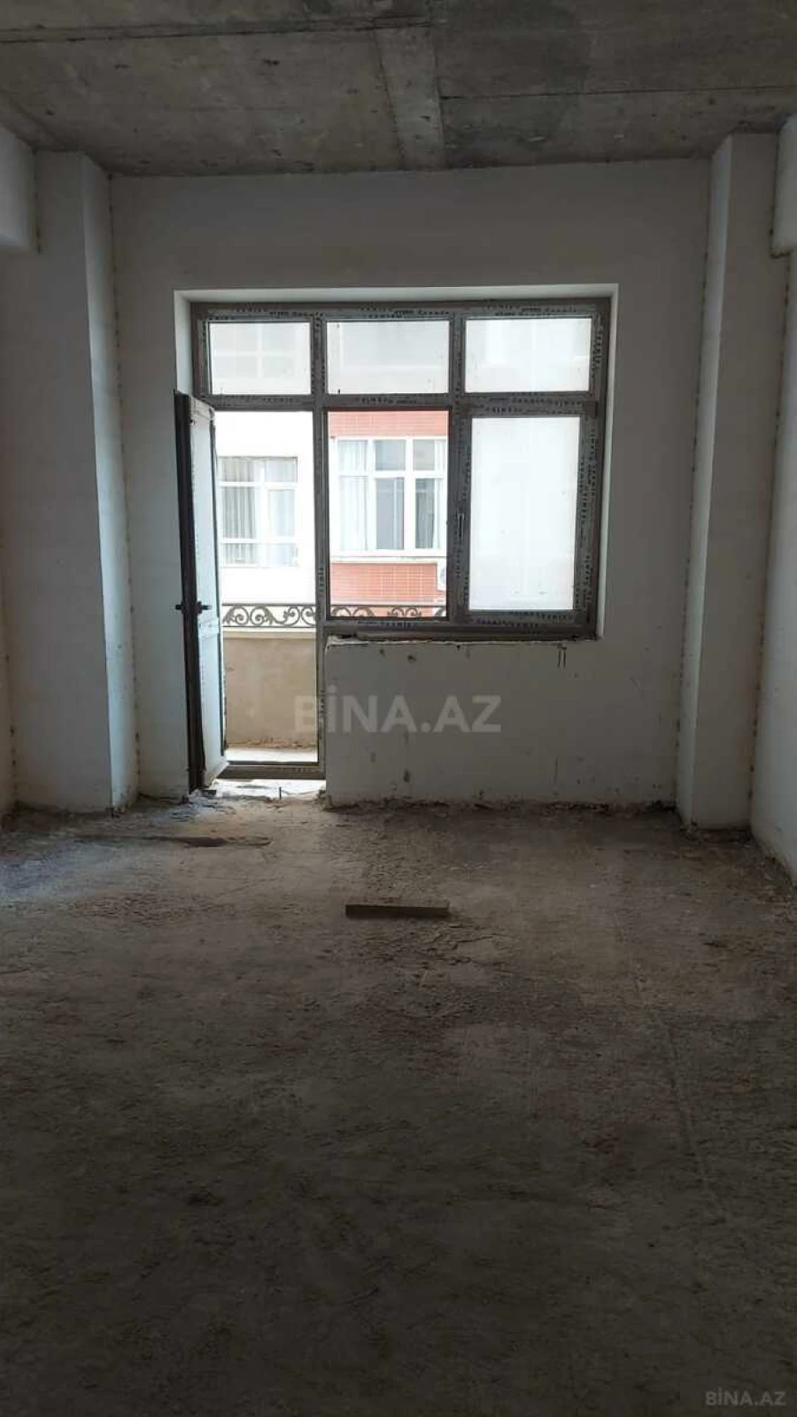 Satılır 2 otaqlı mənzil 90 m²