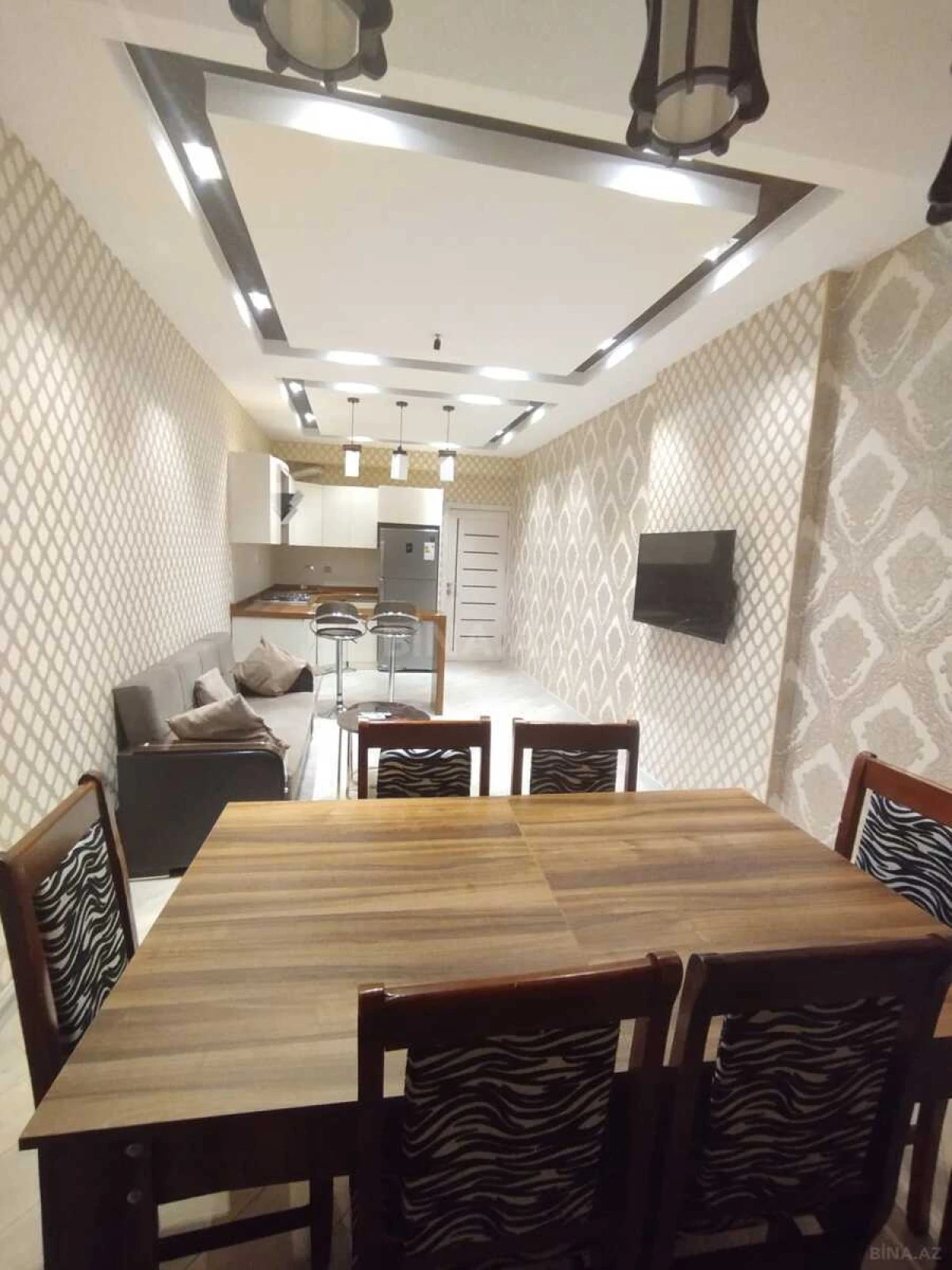 Kirayə verilir 2 otaqlı mənzil 66 m²
