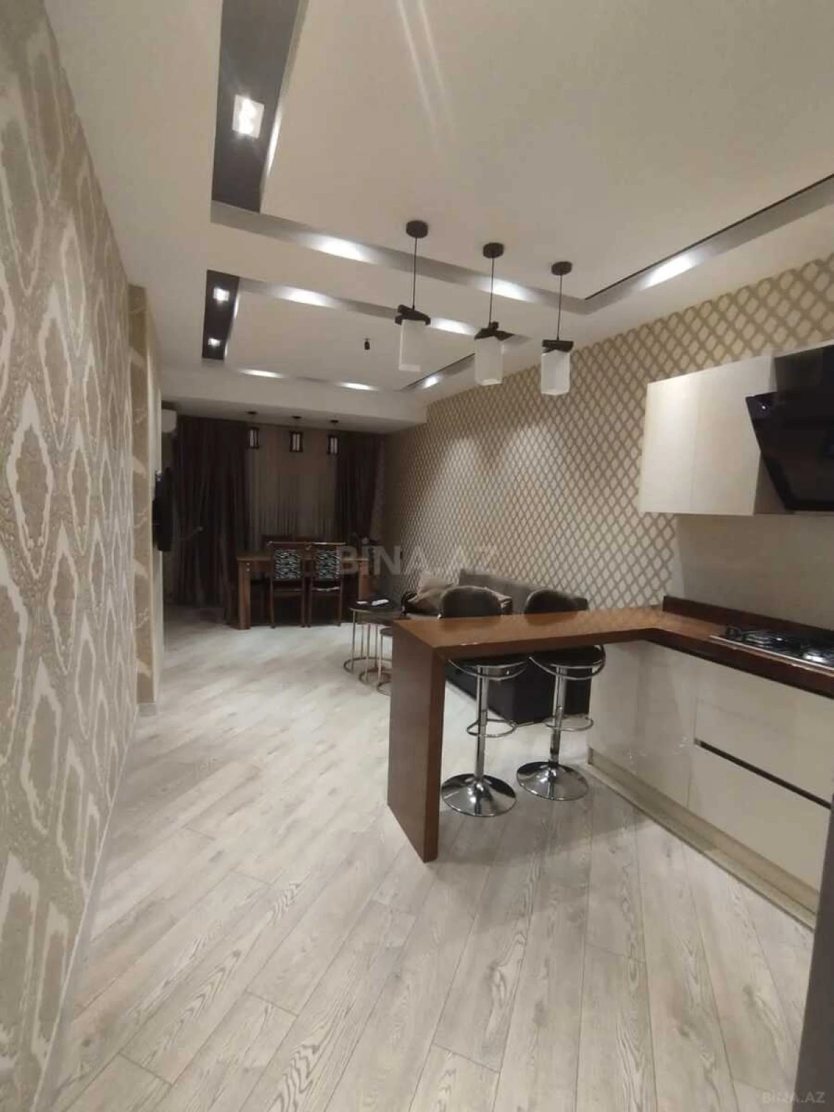 Kirayə verilir 2 otaqlı mənzil 66 m²