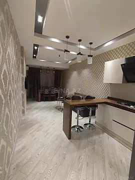 Kirayə verilir 2 otaqlı mənzil 66 m²