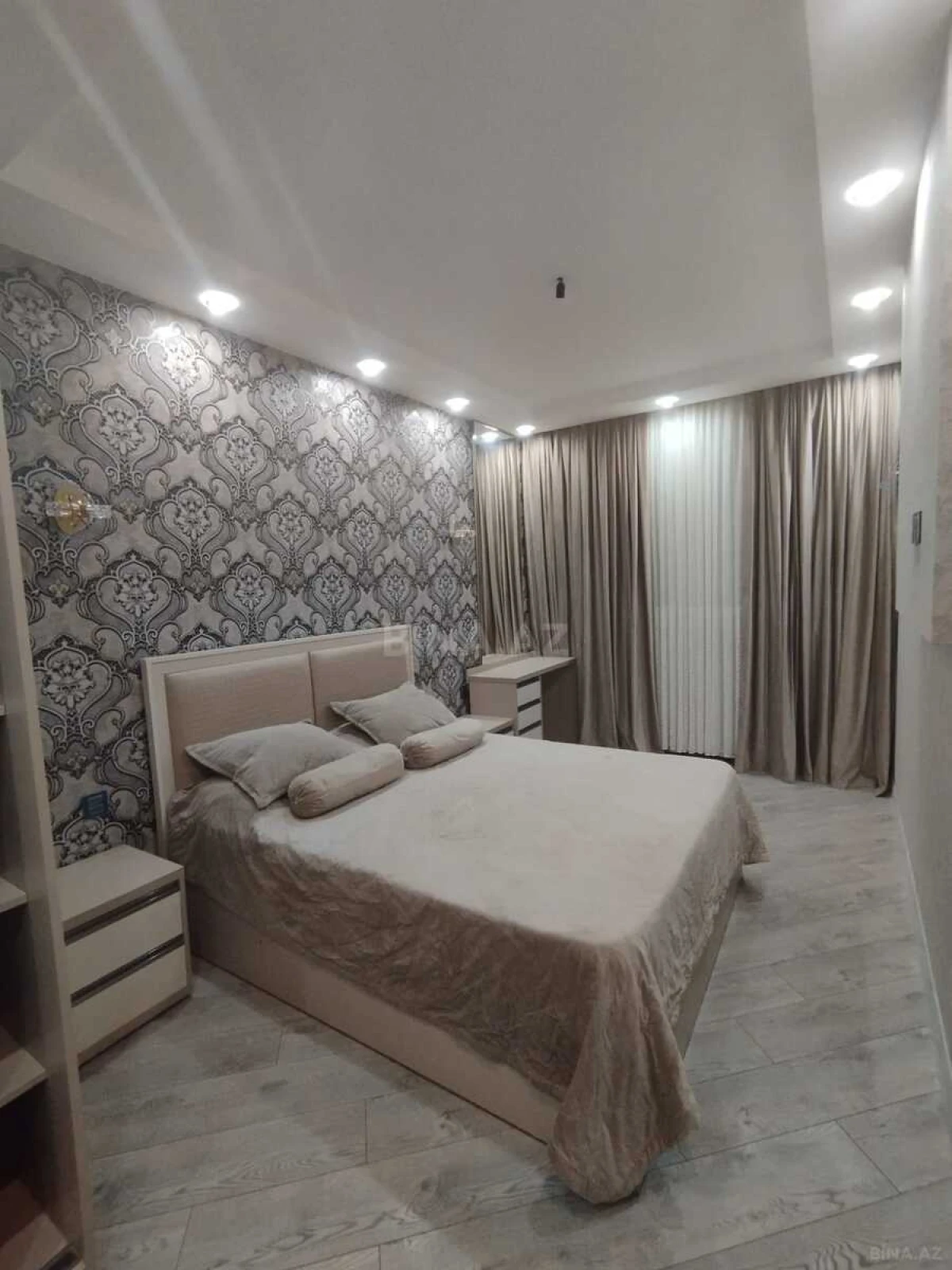 Kirayə verilir 2 otaqlı mənzil 66 m²