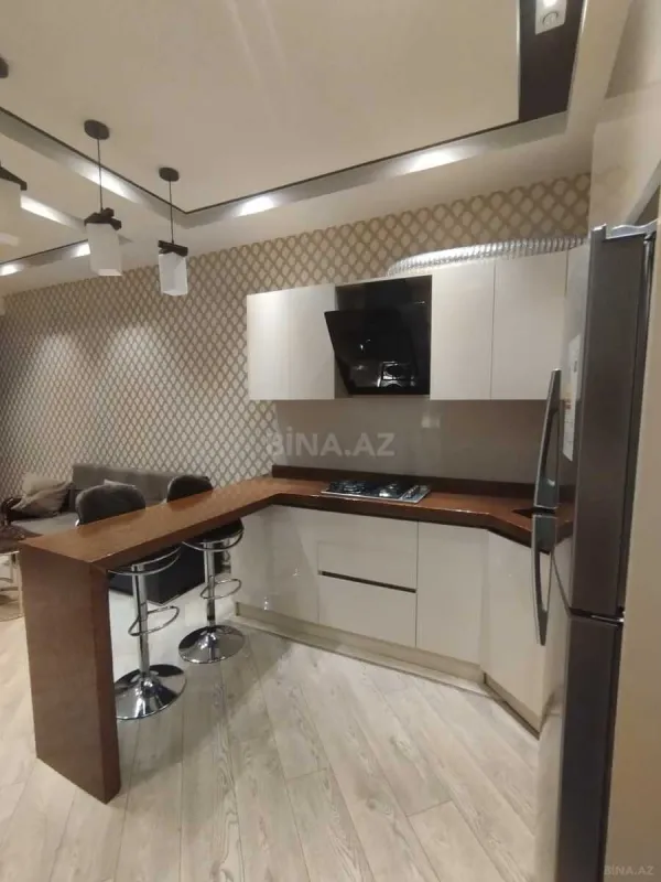 Kirayə verilir 2 otaqlı mənzil 66 m²