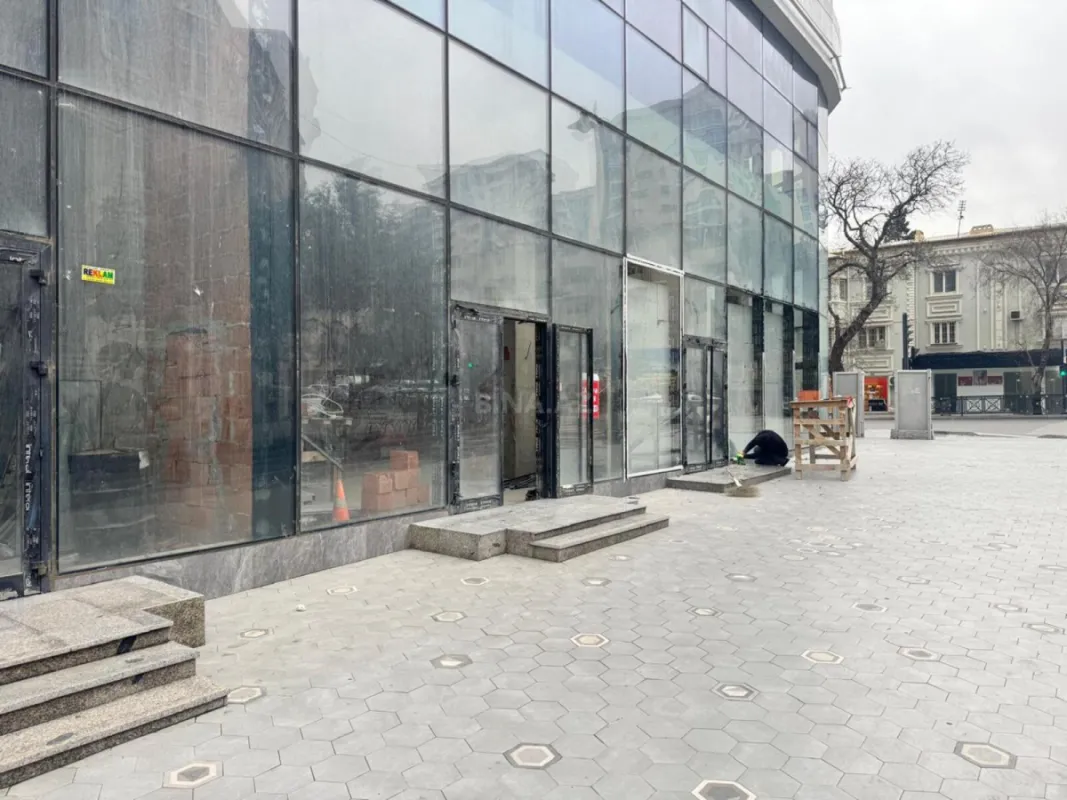 Kirayə verilir obyekt 130 m²