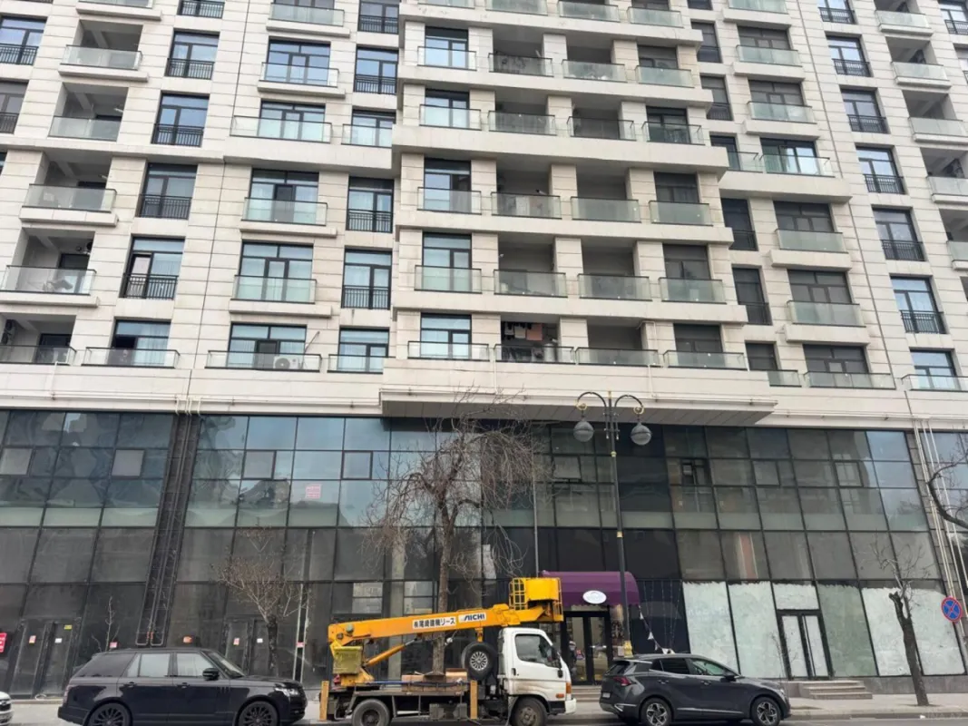 Kirayə verilir obyekt 130 m²