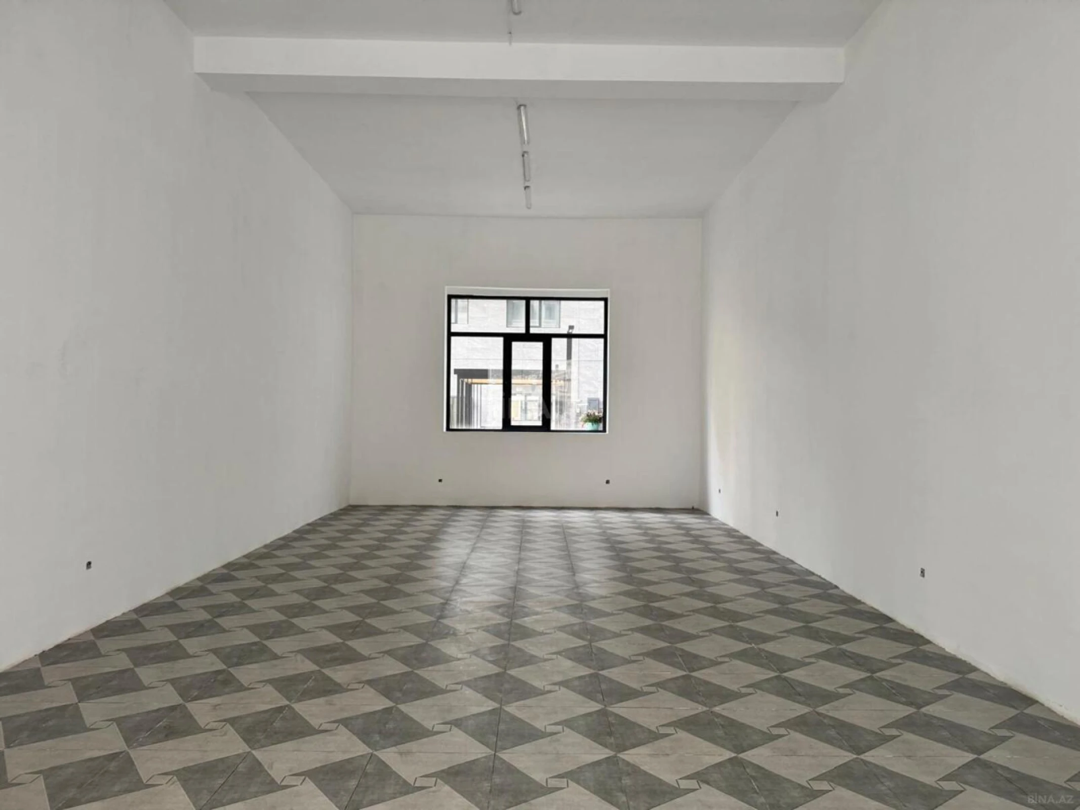 Kirayə verilir obyekt 130 m²