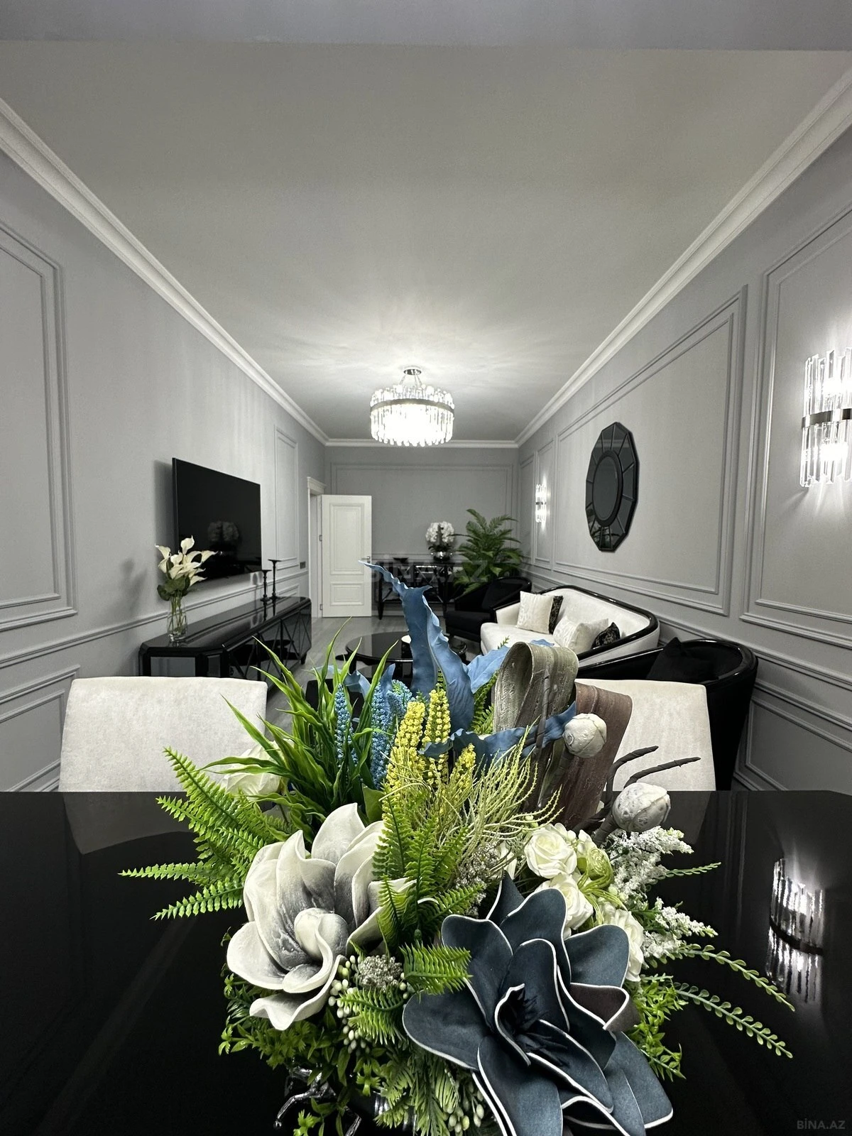 Satılır 2 otaqlı mənzil 98 m²