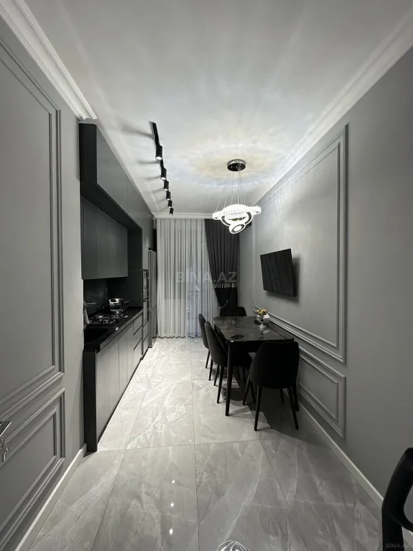 Satılır 2 otaqlı mənzil 98 m²