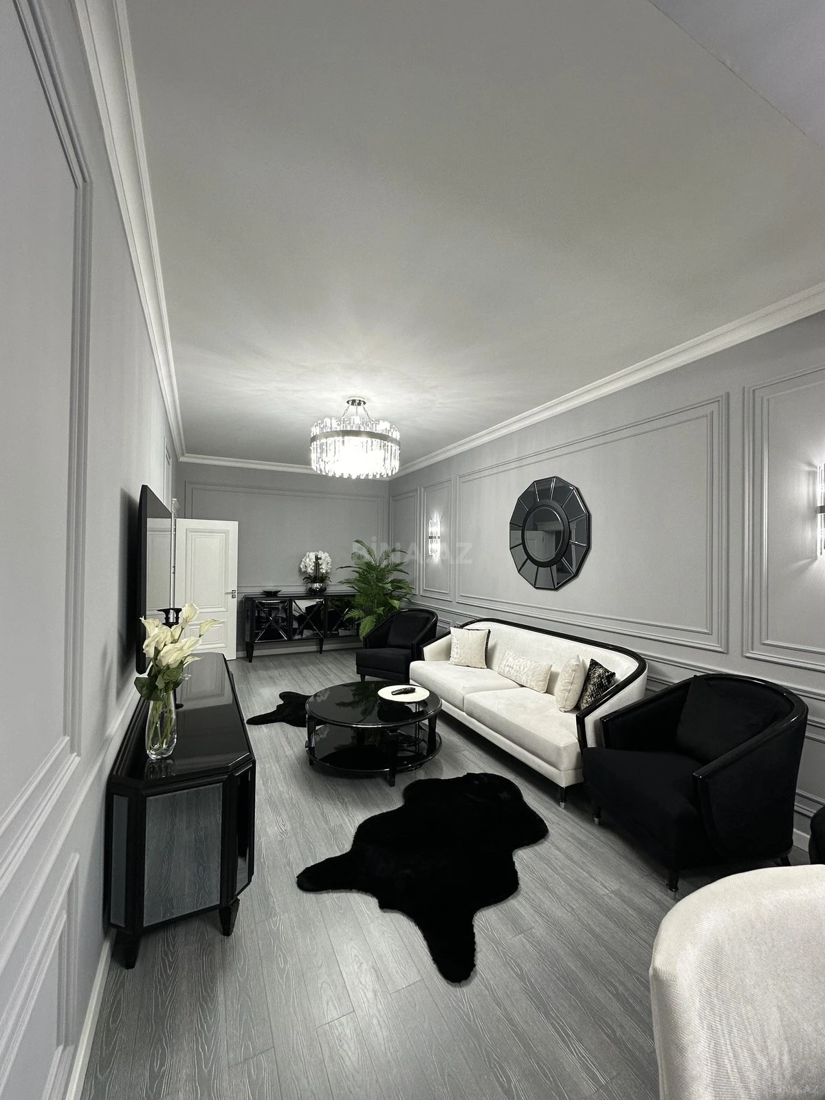 Satılır 2 otaqlı mənzil 98 m²